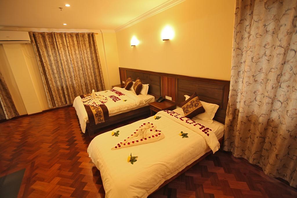 The Home Hotel Mandalay Camera foto